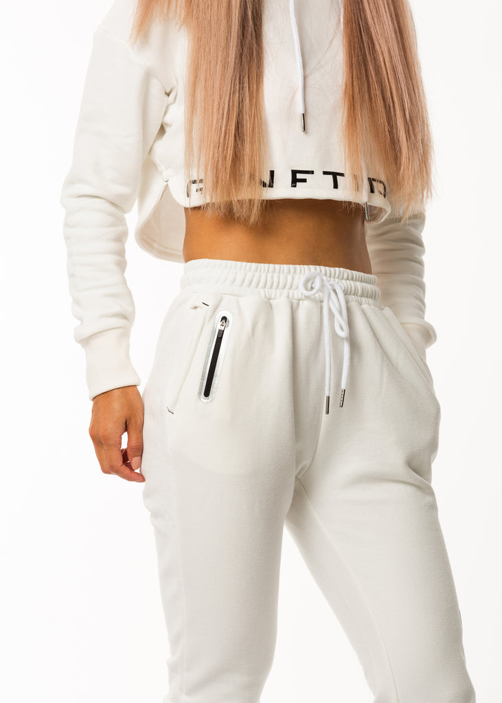 Gym clothes for women, joggers in white colour, matching white hoodie online
